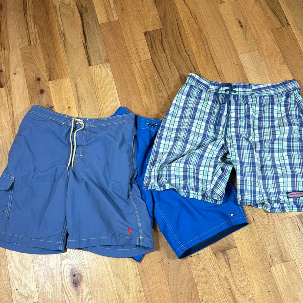 Lot of 3 swim trunks shorts M 34 vineyard vines Tommy Hilfiger polo Ralph lauren